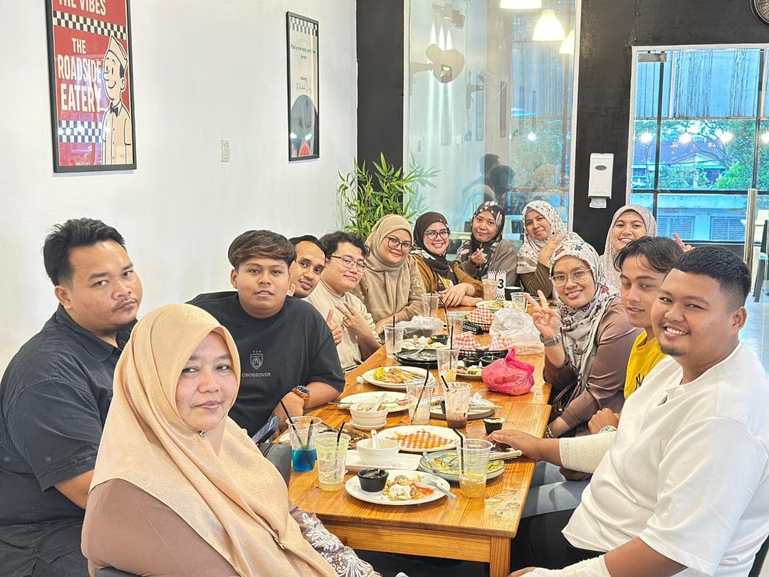 Friends gathered around the table at The Roadside Eatery